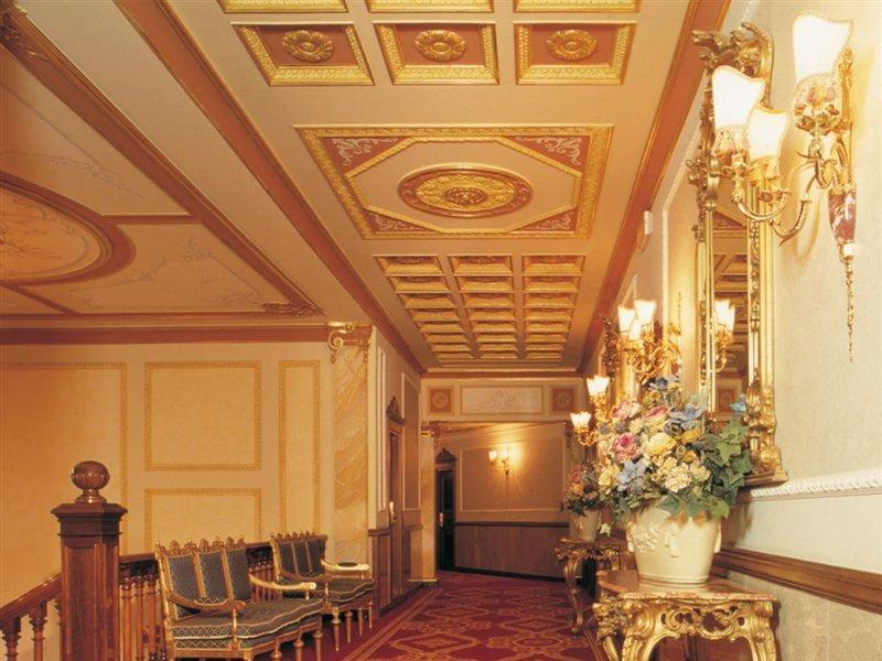 Regina Palace